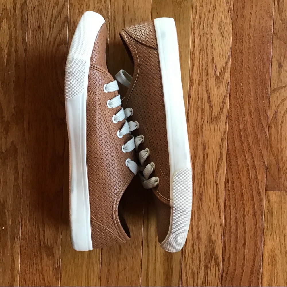 Universal Thread Brown Woven Sneakers - Picture 2 of 3